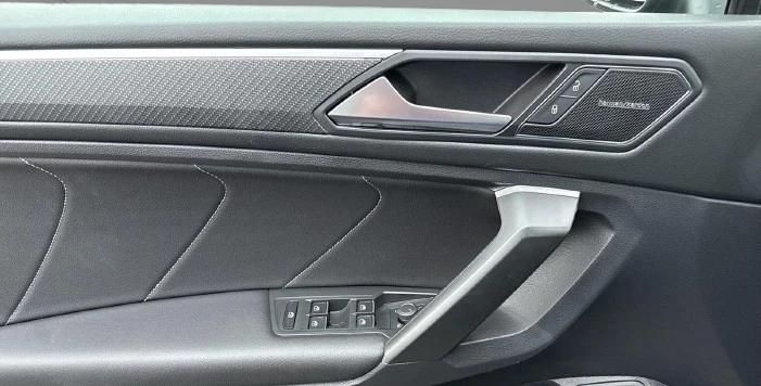 VW Tiguan Allspace 2.0 TDI 4Motion = R-line = Black Style Гаранция, снимка 5 - Автомобили и джипове - 52836610