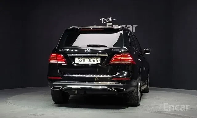Mercedes-Benz GLE GLE 250d 4MATIC, снимка 4 - Автомобили и джипове - 55602583