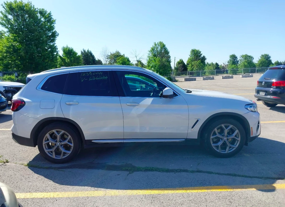 BMW X3 xDrive 30i - изображение 4