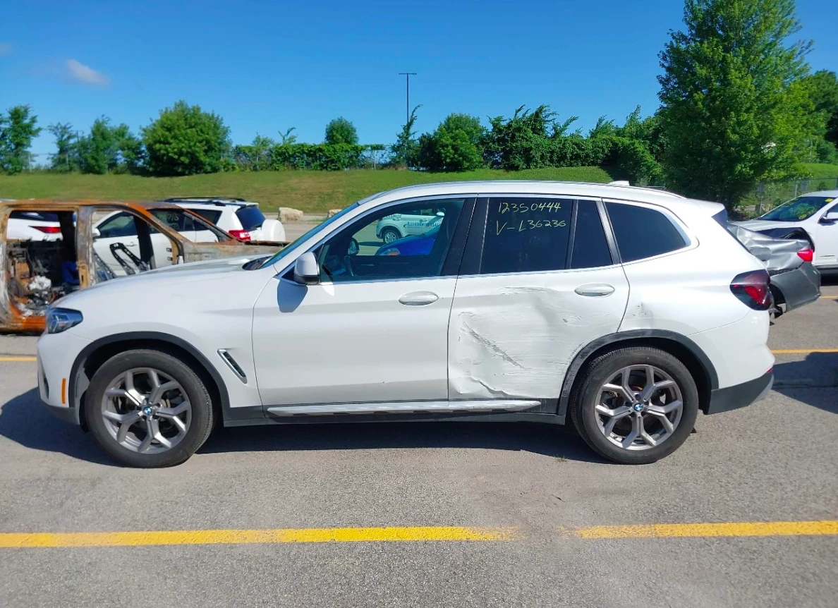 BMW X3 xDrive 30i - изображение 2