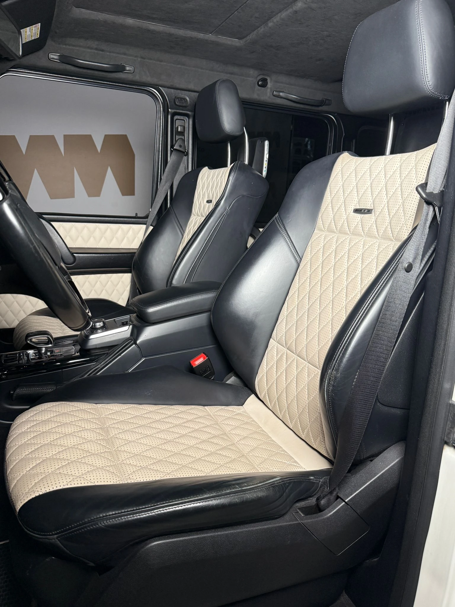 Mercedes-Benz G 63 AMG Brabus* Designo* Harman/Kardon*  - изображение 8