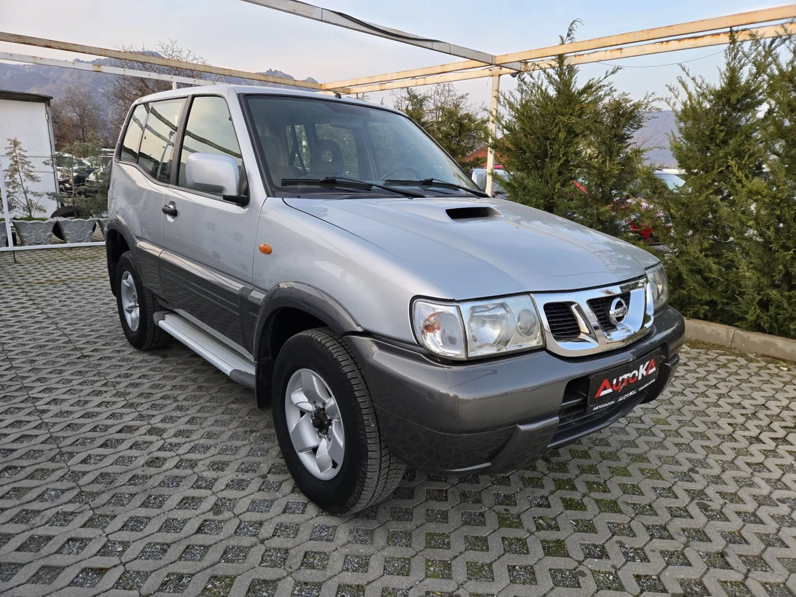 Nissan Terrano 3.0D-154кс= АВТОМАТ= КЪСА БАЗА= ИТАЛИЯ= КЛИМАТИК, снимка 2 - Автомобили и джипове - 53459239