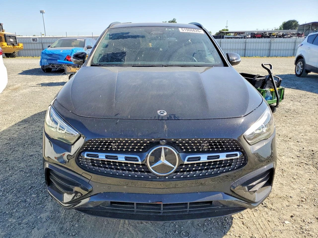 Mercedes-Benz GLA 250 * 4MATIC* DIS* 360* , снимка 2 - Автомобили и джипове - 54791213
