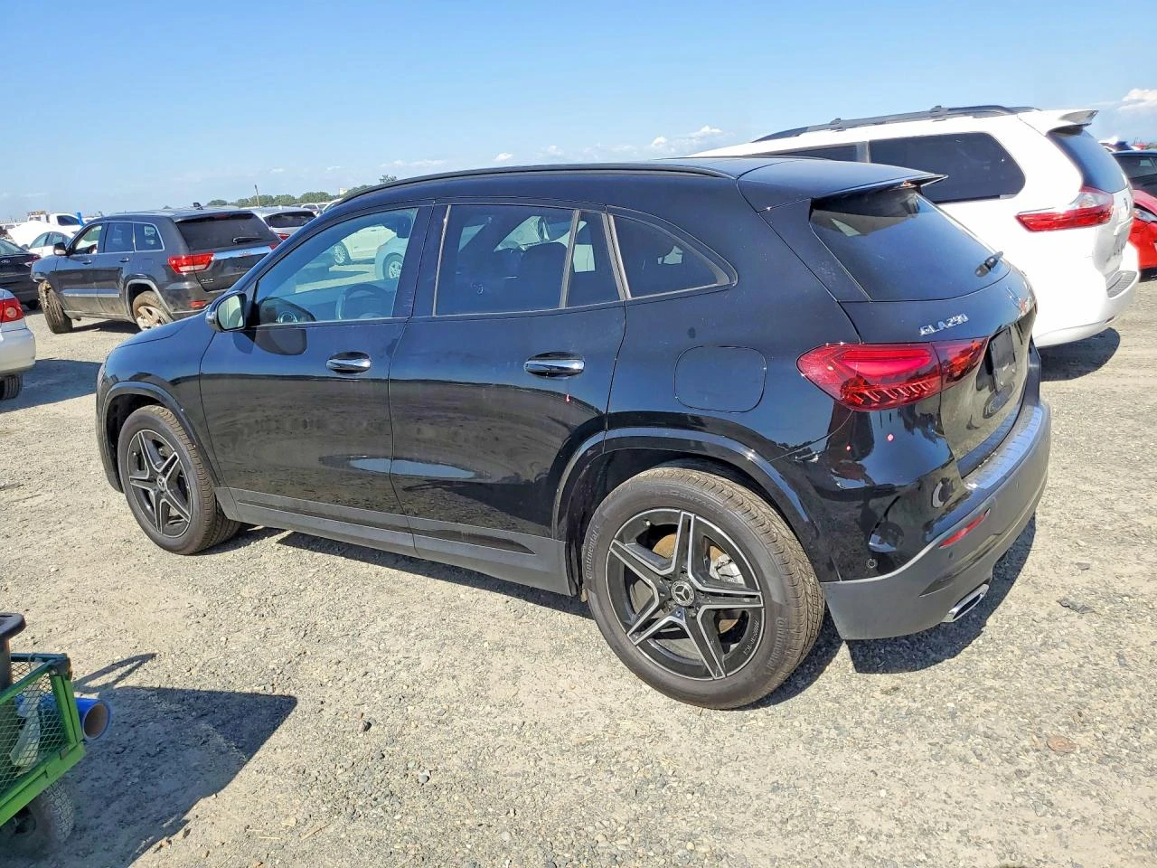 Mercedes-Benz GLA 250 * 4MATIC* DIS* 360* , снимка 6 - Автомобили и джипове - 54791213