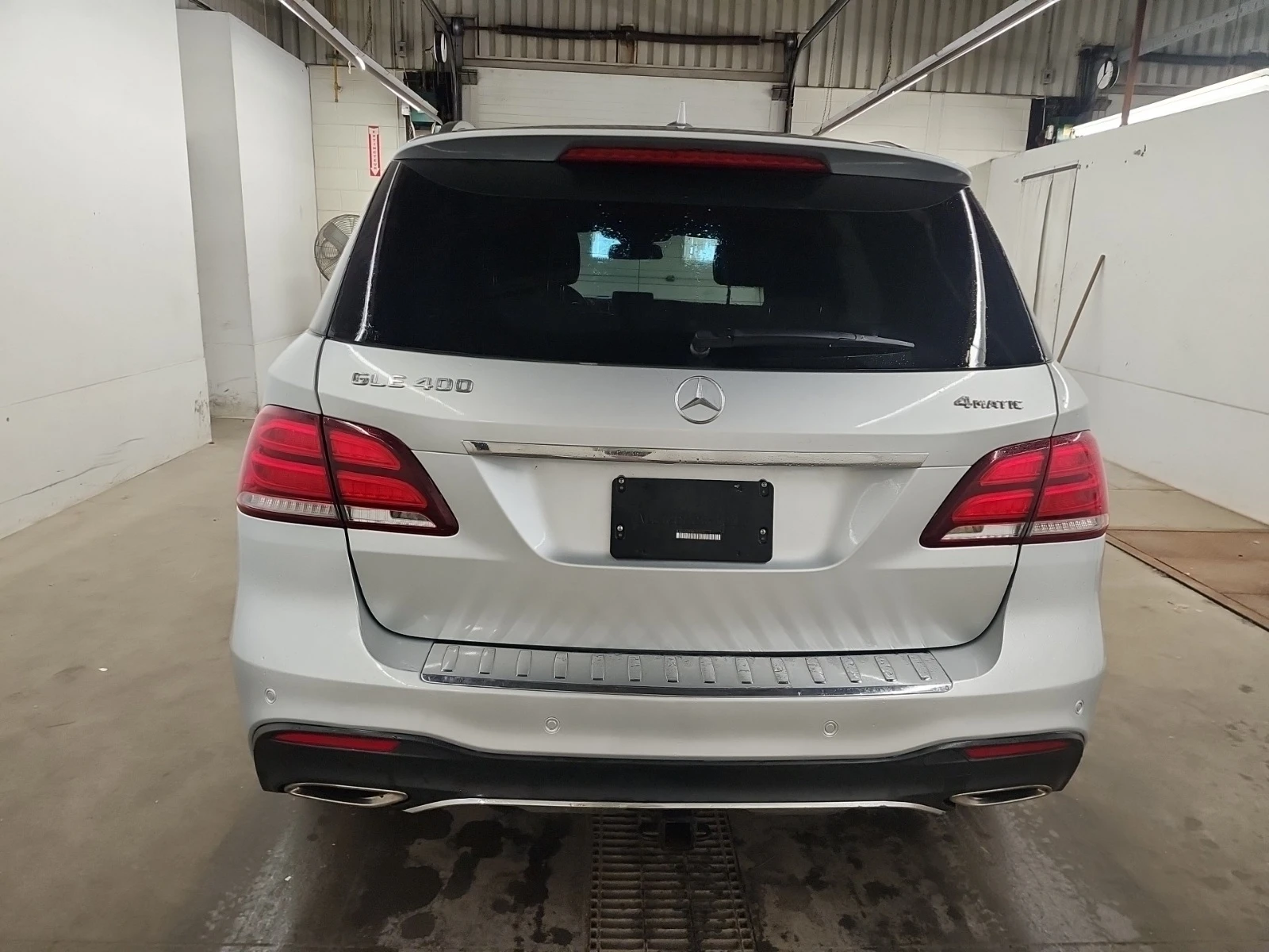 Mercedes-Benz GLE 400 AMG * * 360 CAM * * CARFAX * * АВТО КРЕДИТ * * , снимка 5 - Автомобили и джипове - 54964424
