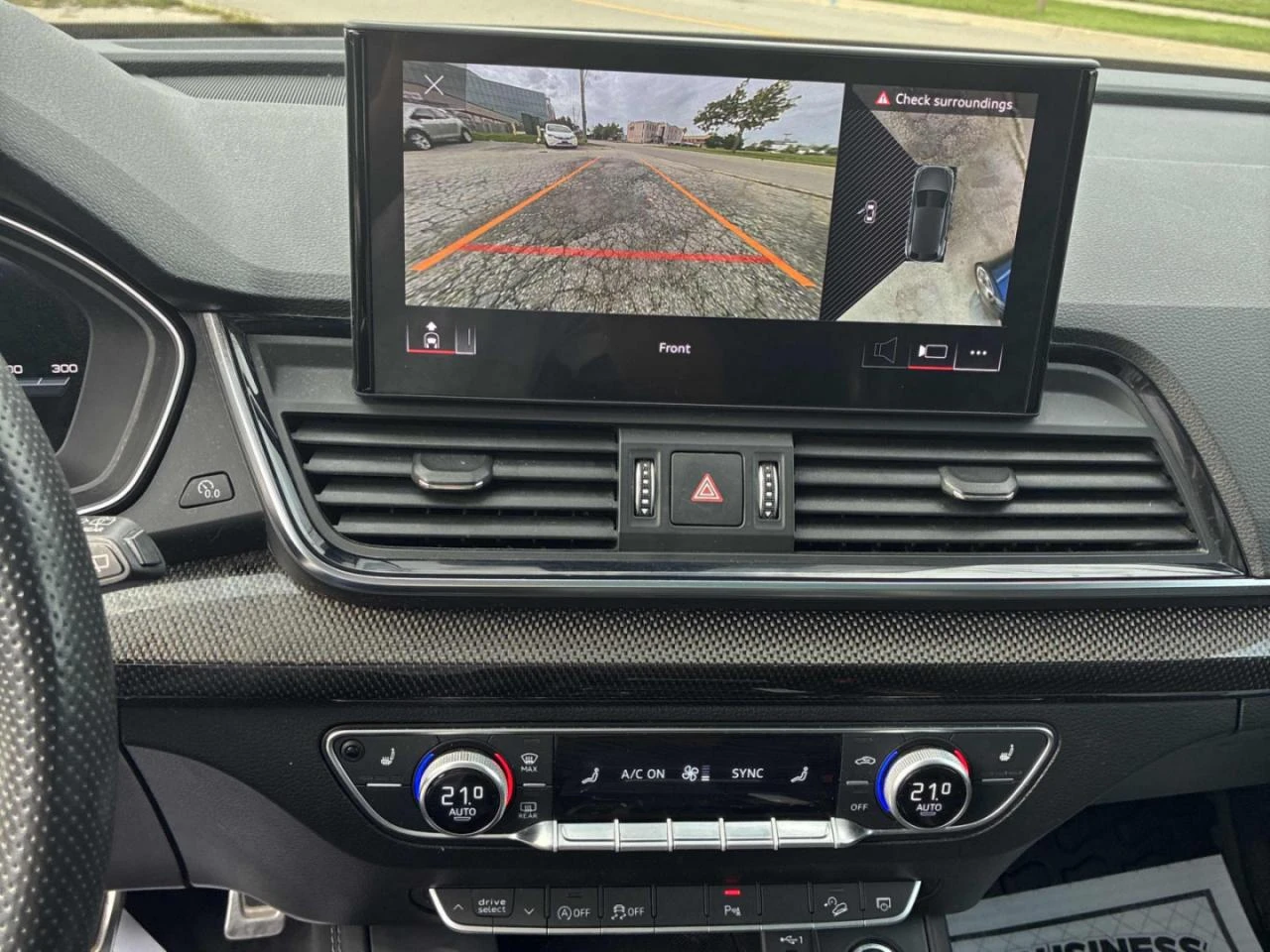 Audi SQ5 Technik* B&O* 360* Digital, снимка 8 - Автомобили и джипове - 56047978