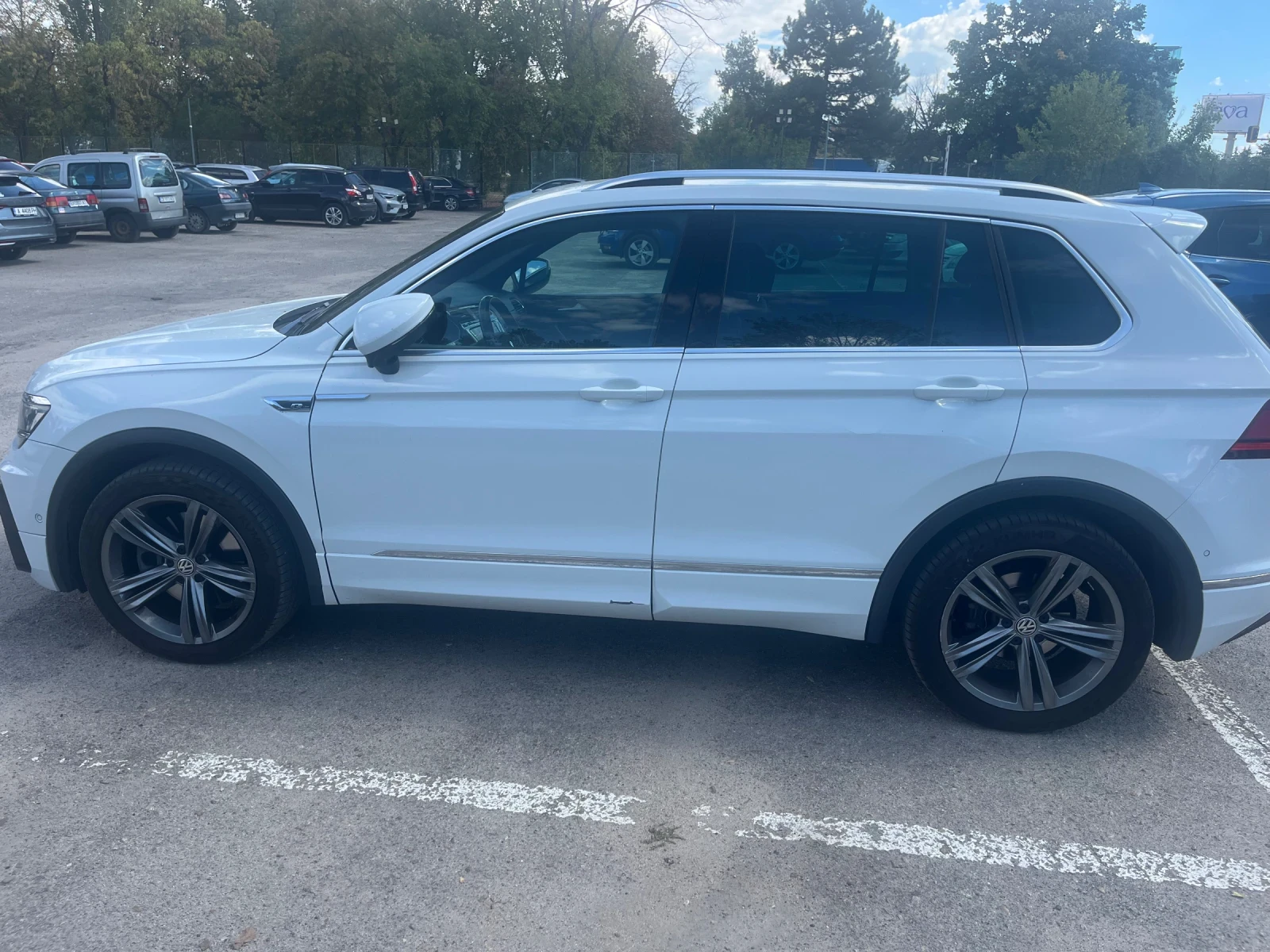 VW Tiguan Бензин газ, снимка 4 - Автомобили и джипове - 56097294