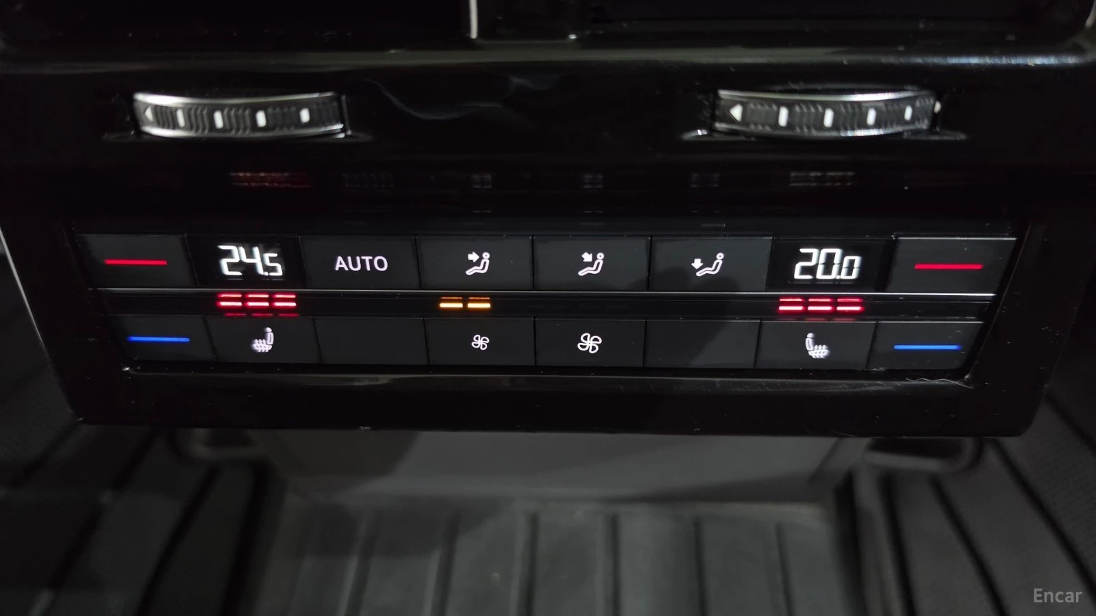 VW Touareg 3.0 TDI - PRESTIGE - ДИСТРОНИК - ОБДУХ - ПОДГРЕВИ, снимка 17 - Автомобили и джипове - 56103236