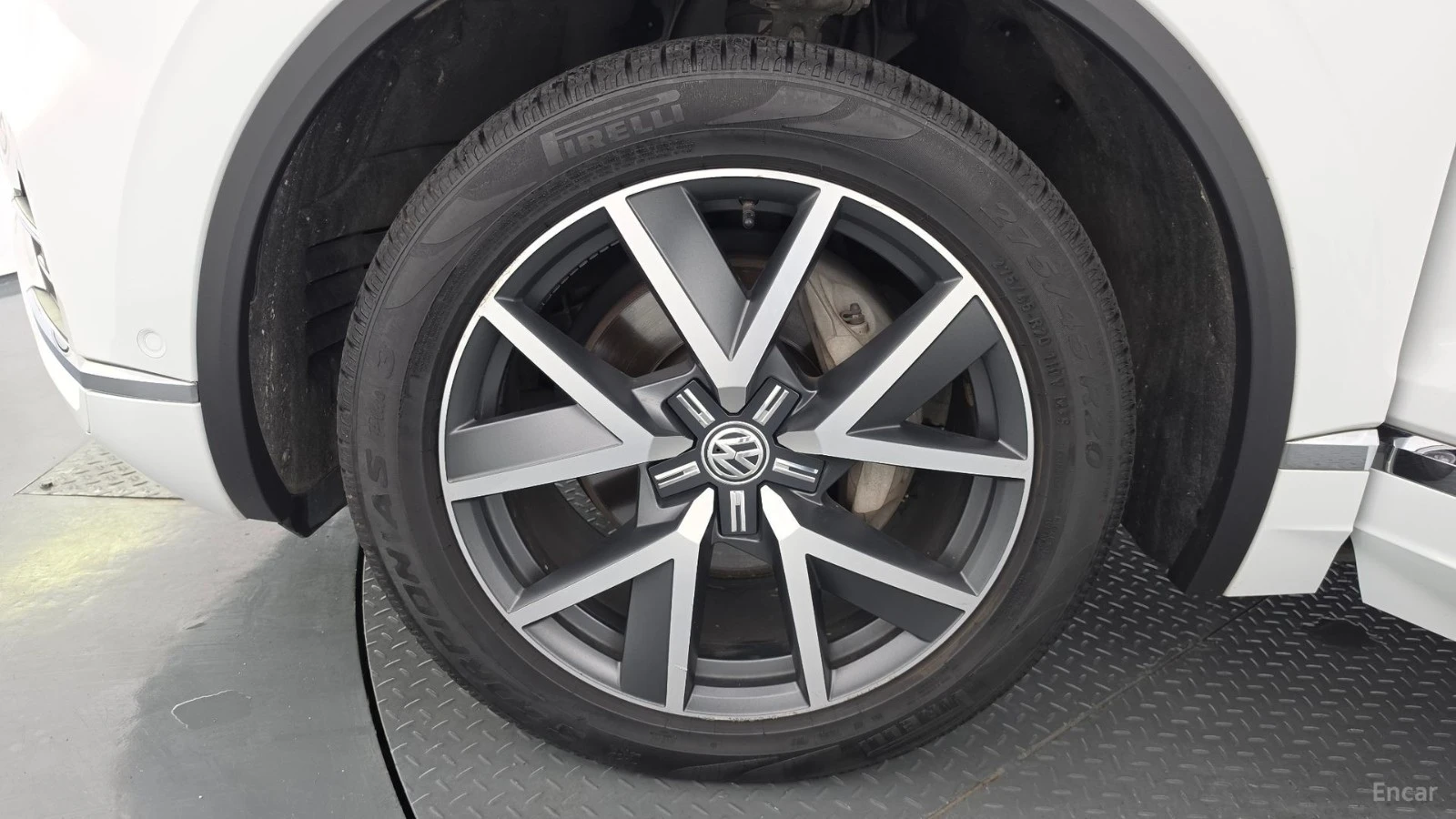 VW Touareg 3.0 TDI - PRESTIGE - ДИСТРОНИК - ОБДУХ - ПОДГРЕВИ, снимка 5 - Автомобили и джипове - 56103236