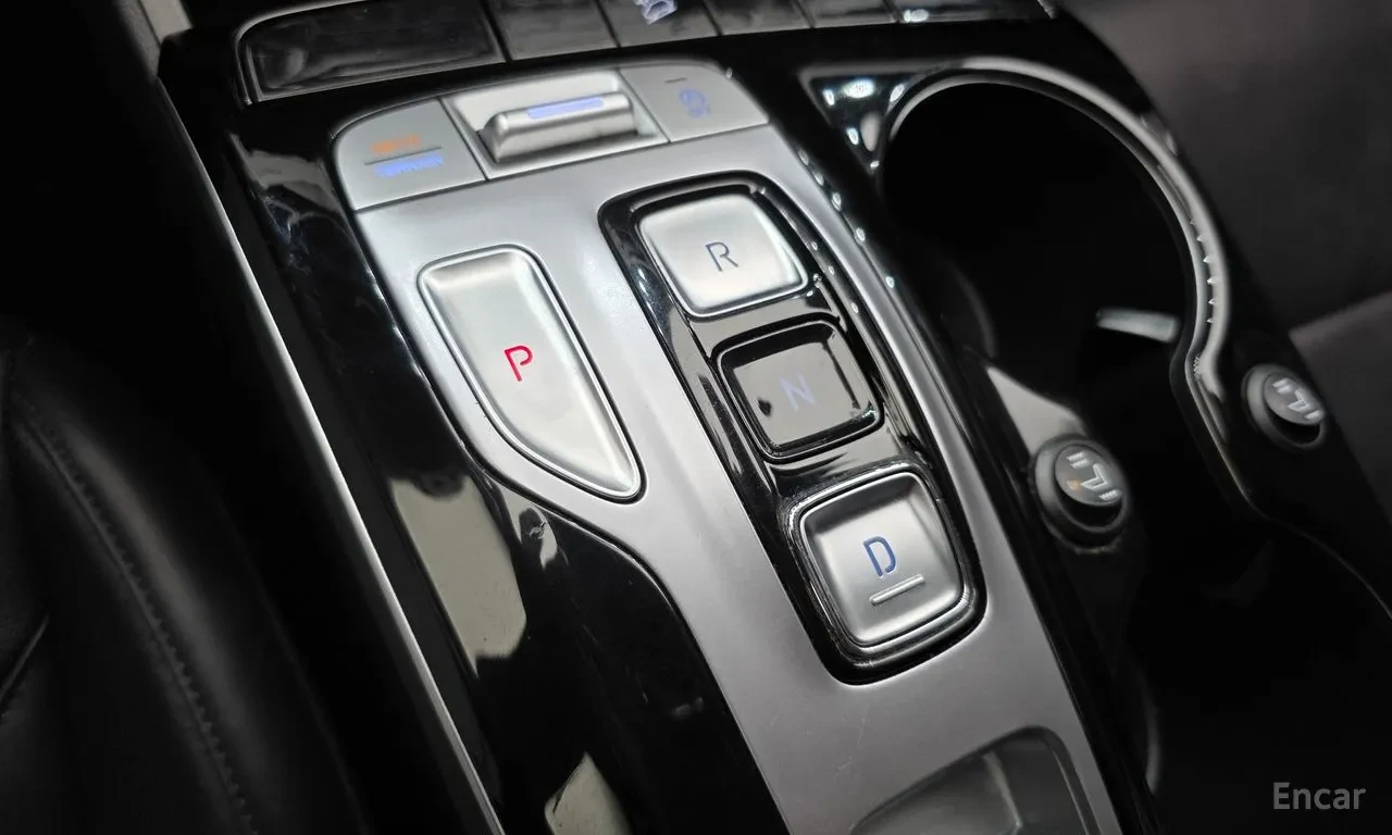 Hyundai Tucson 4x4, ЦЕНА ДО БЪЛГАРИЯ, снимка 9 - Автомобили и джипове - 56117224