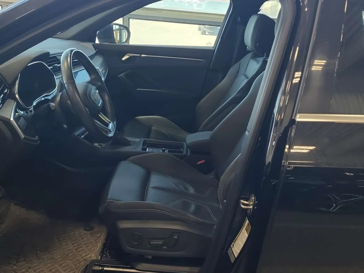 Audi Q3 / 45 TFSI / �������� / 2 ����� / ���������� | Mobile.bg � ����������� 8
