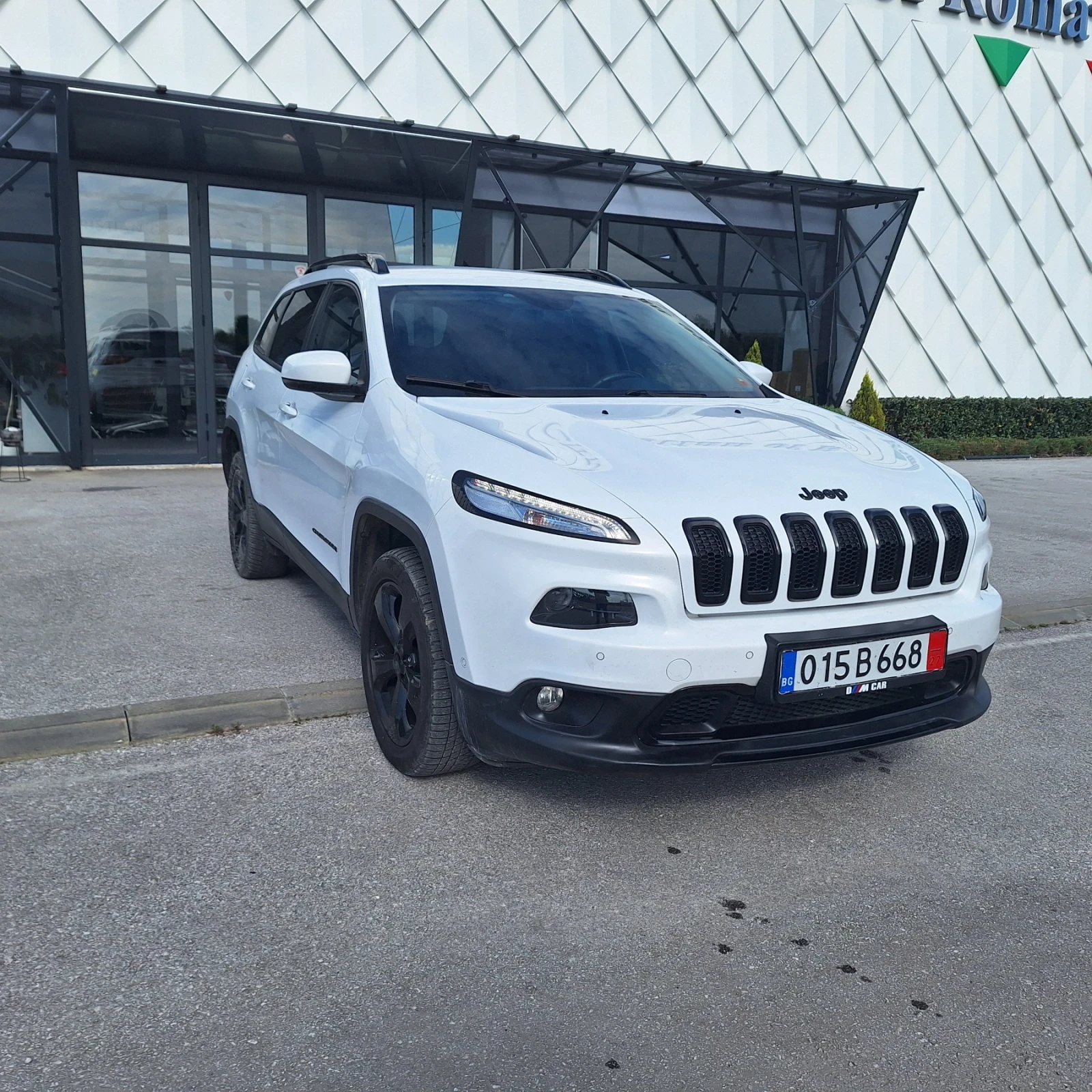 Jeep Cherokee 2.2 дизел, снимка 3 - Автомобили и джипове - 56304820