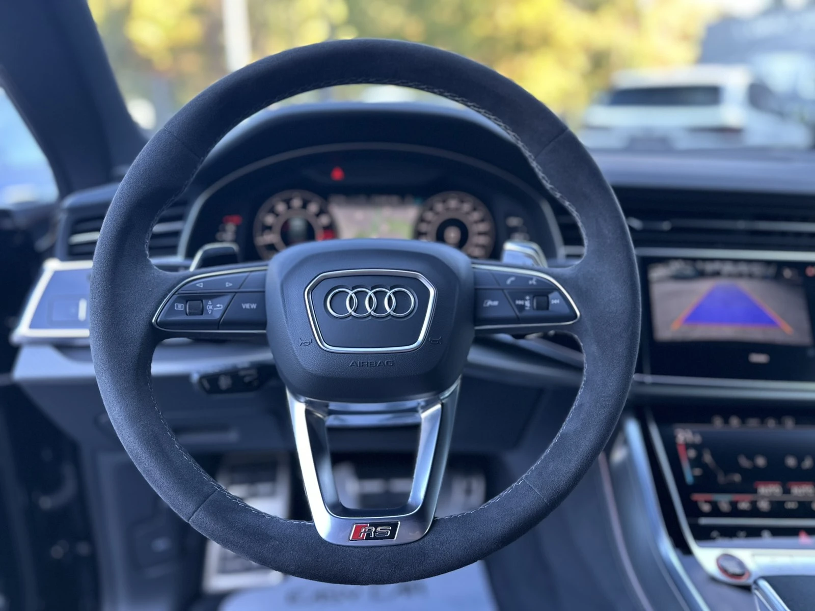 Audi RSQ8, снимка 10 - Автомобили и джипове - 56610937