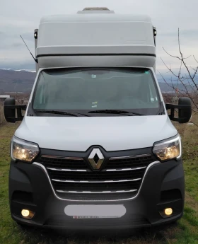 ������ Renault Master