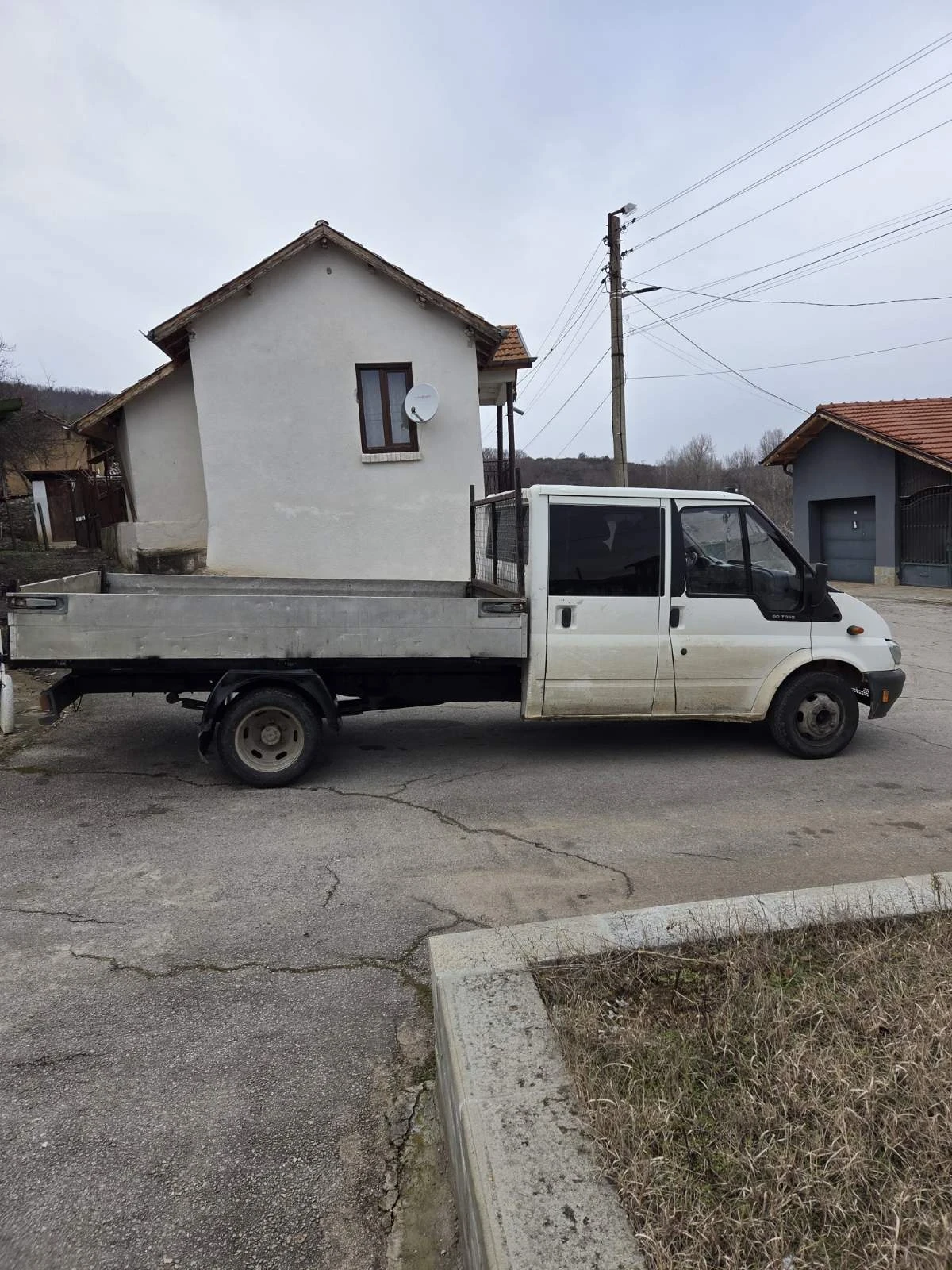 Ford Transit 2.4 - изображение 4