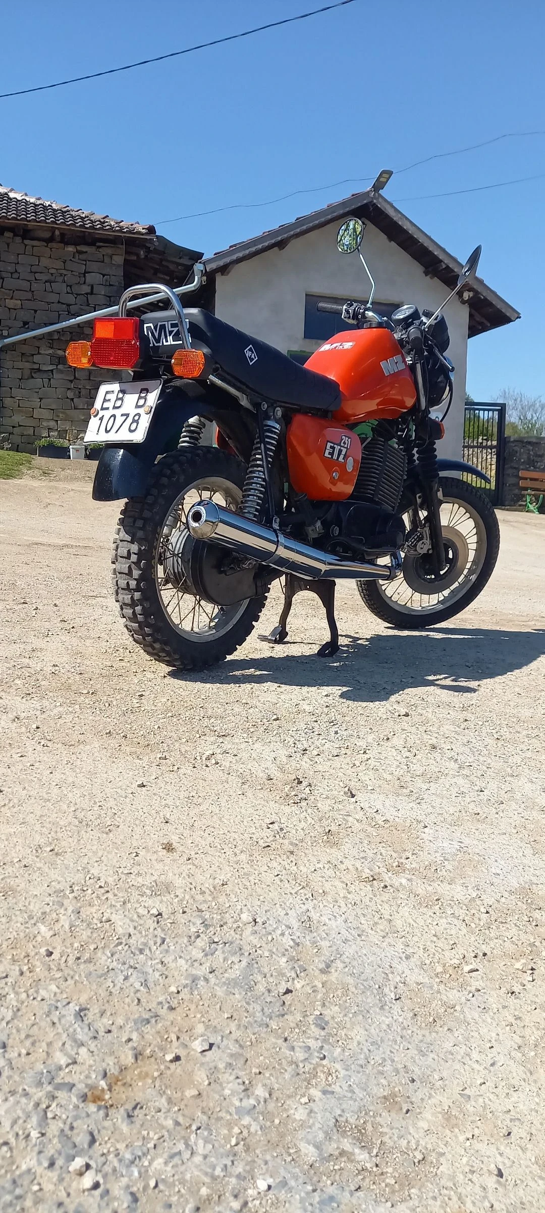 Mz 251 251