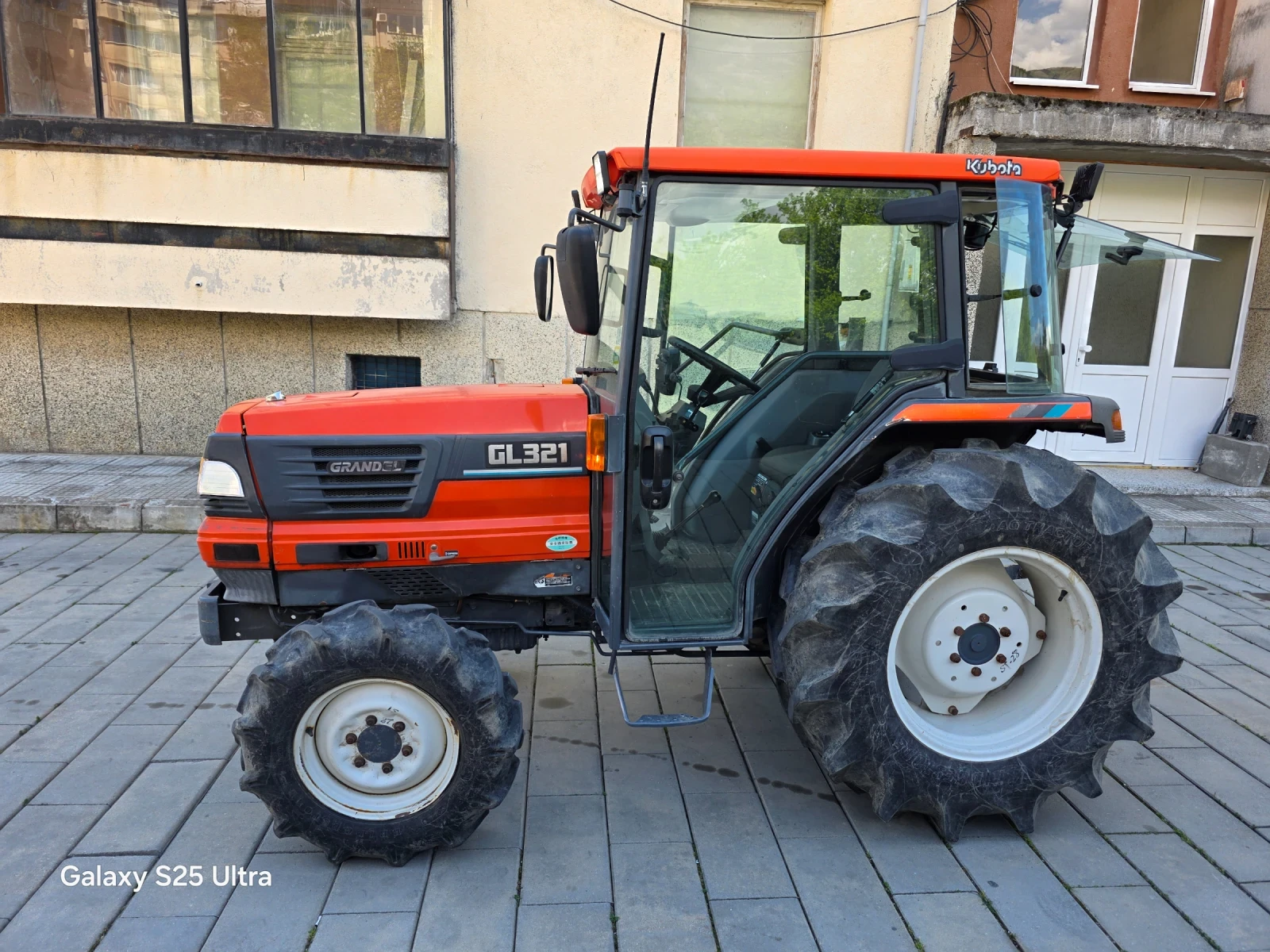 Трактор Kubota GL321 - изображение 3