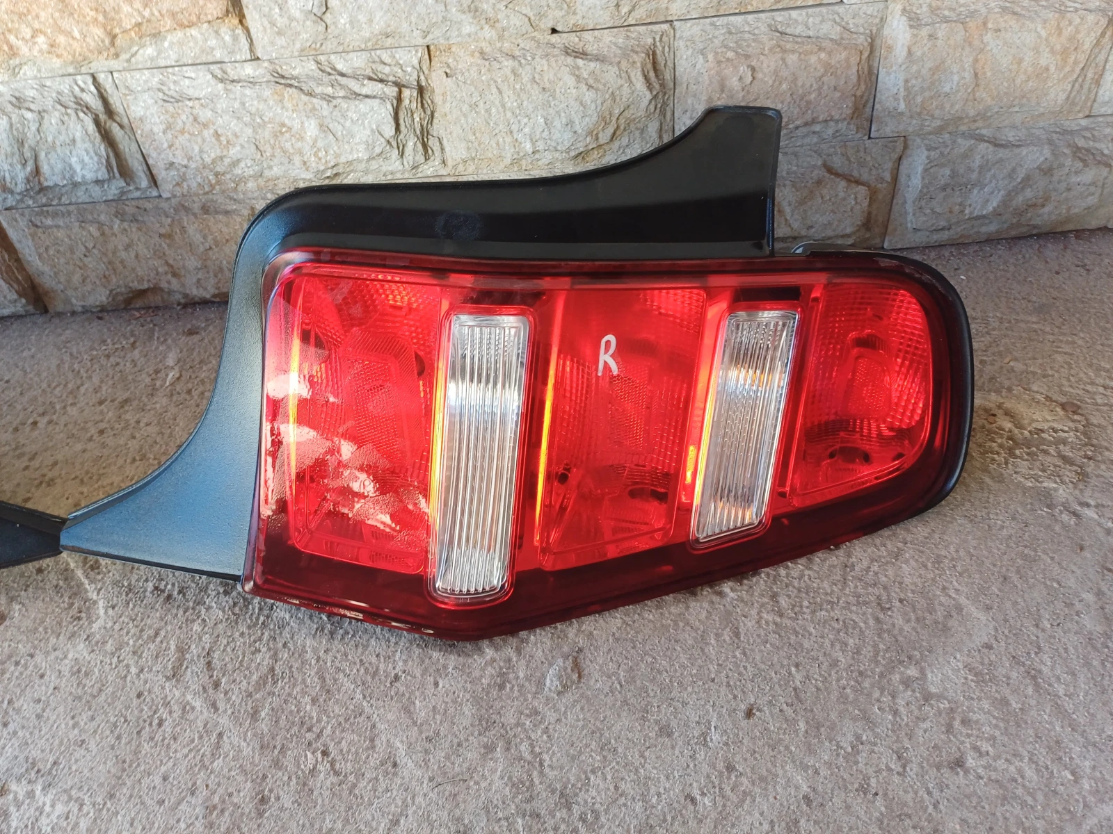     2012. | Mobile.bg   3