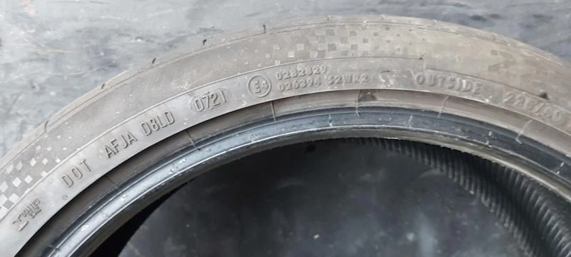 Гуми Летни 225/40R19, снимка 11 - Гуми и джанти - 35134641