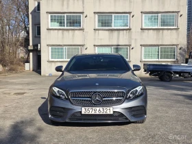 Mercedes-Benz E 300, снимка 1