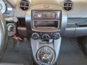 Mazda 2 1.3i 75кс 99000км.!!!, снимка 15