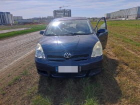 Toyota Corolla verso, снимка 4 - Автомобили и джипове - 44957264
