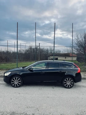 Volvo V60 - 8000 € / 15646.64 лв. - 88636309 2