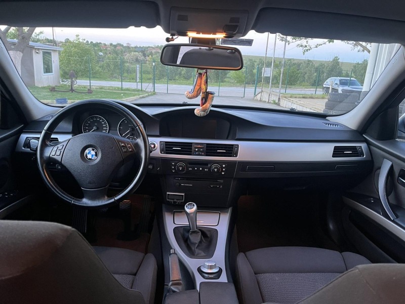 BMW 320, снимка 5 - Автомобили и джипове - 45959528