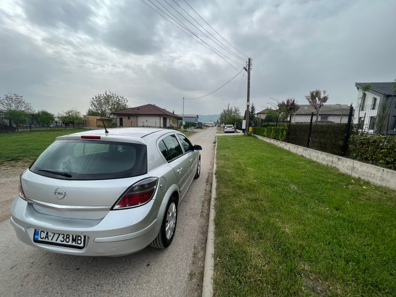 Opel Astra Парктроник отпред и отзад + автоматични фарове, снимка 7 - Автомобили и джипове - 46321932