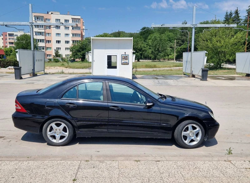 Mercedes-Benz C 220, снимка 4 - Автомобили и джипове - 47372583