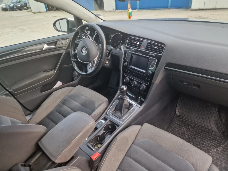 VW Golf, снимка 12 - Автомобили и джипове - 47398643