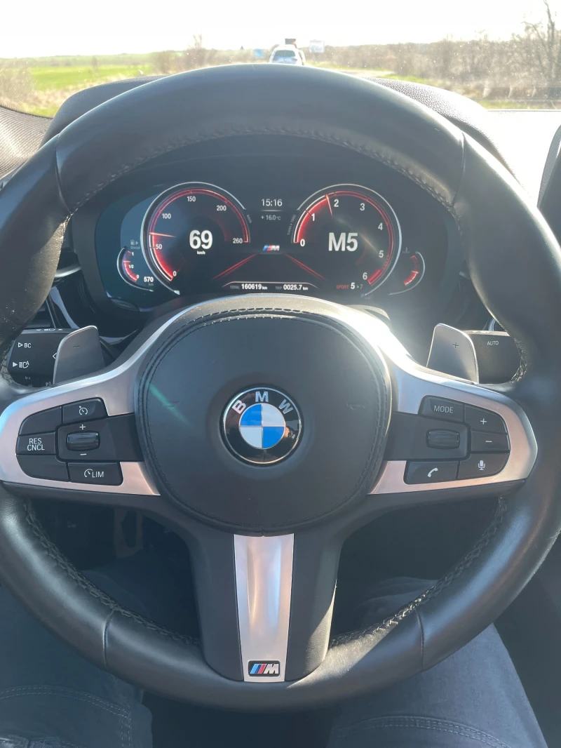 BMW 540 M-Paket, снимка 12 - Автомобили и джипове - 48061364