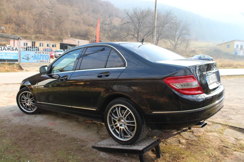 Mercedes-Benz C 320 3.0TDI РЪЧКА, снимка 8 - Автомобили и джипове - 48158725