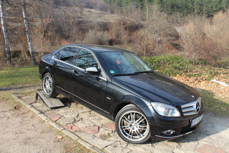 Mercedes-Benz C 320 3.0TDI РЪЧКА, снимка 1 - Автомобили и джипове - 48158725