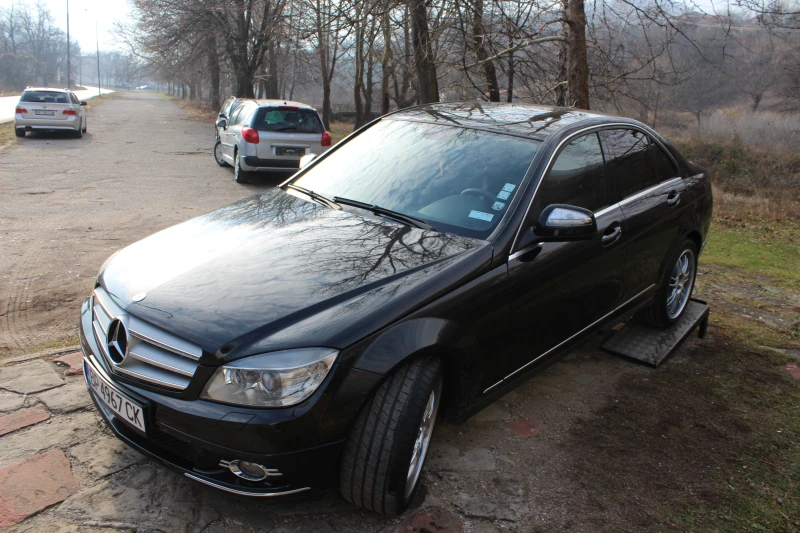 Mercedes-Benz C 320 3.0TDI РЪЧКА, снимка 3 - Автомобили и джипове - 48158725