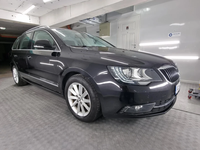 Skoda Superb, снимка 1 - Автомобили и джипове - 49144377