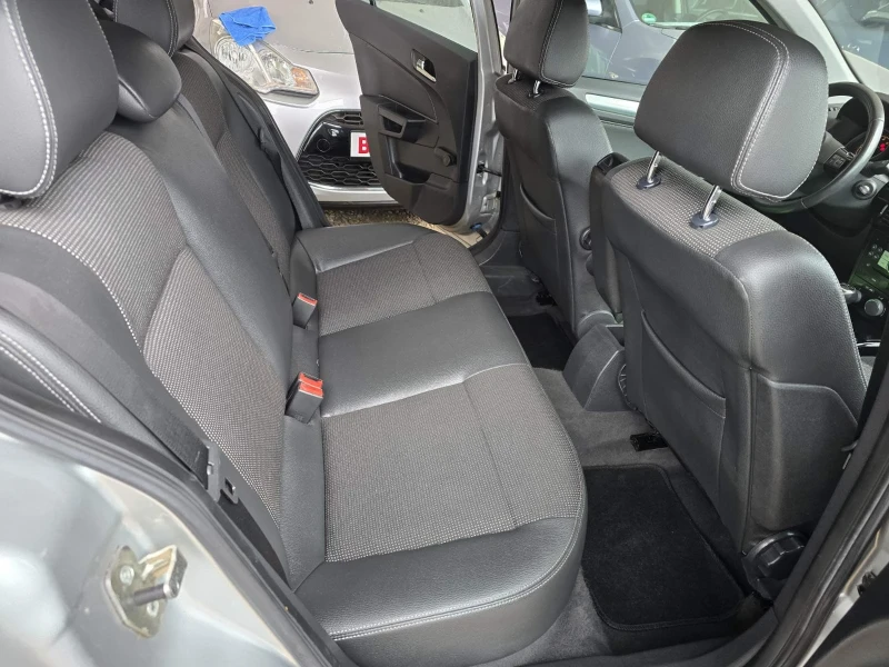 Opel Astra 1.6 фейс, cosmo Италия , снимка 12 - Автомобили и джипове - 52658089