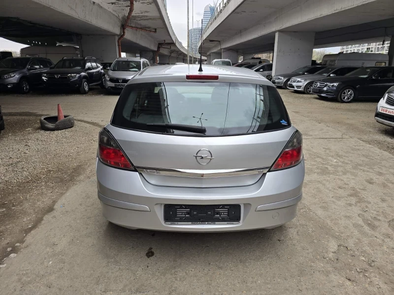 Opel Astra 1.6 фейс, cosmo Италия , снимка 4 - Автомобили и джипове - 52658089