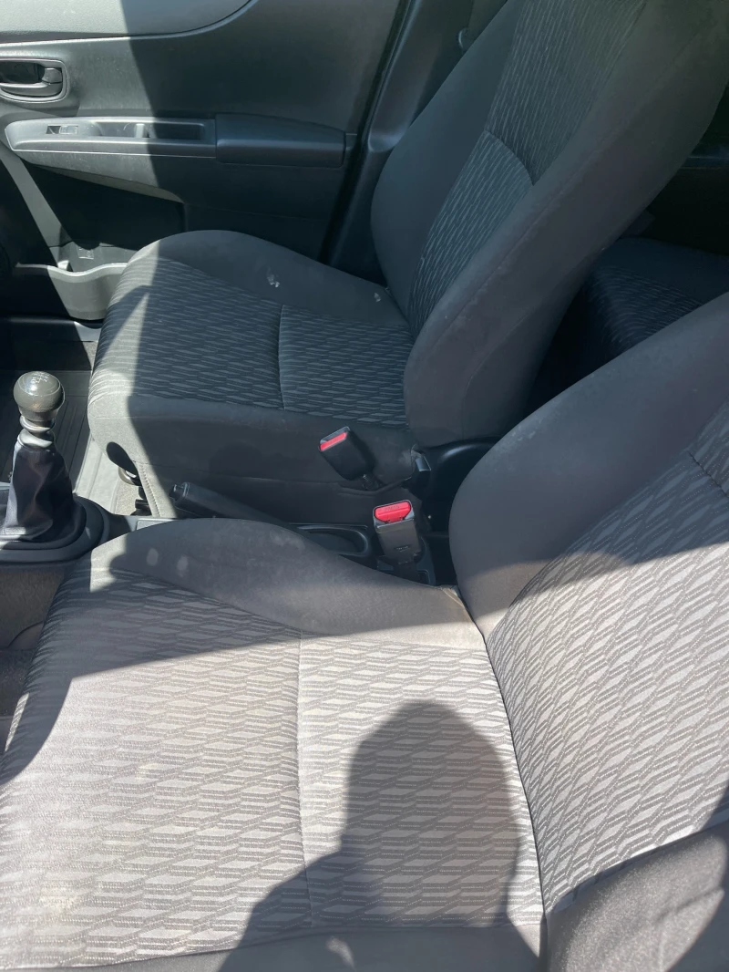 Toyota Yaris, снимка 8 - Автомобили и джипове - 50879782