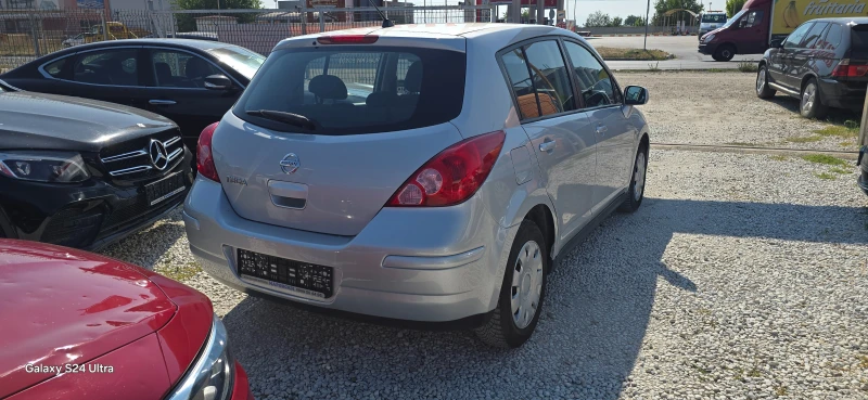 Nissan Tiida 1.6 BENZIN, снимка 7 - Автомобили и джипове - 51348351