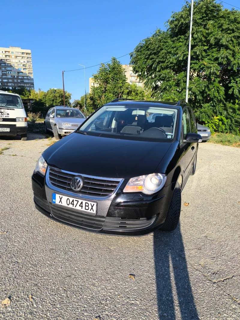 VW Touran 2.0 BMM, снимка 2 - Автомобили и джипове - 52252156