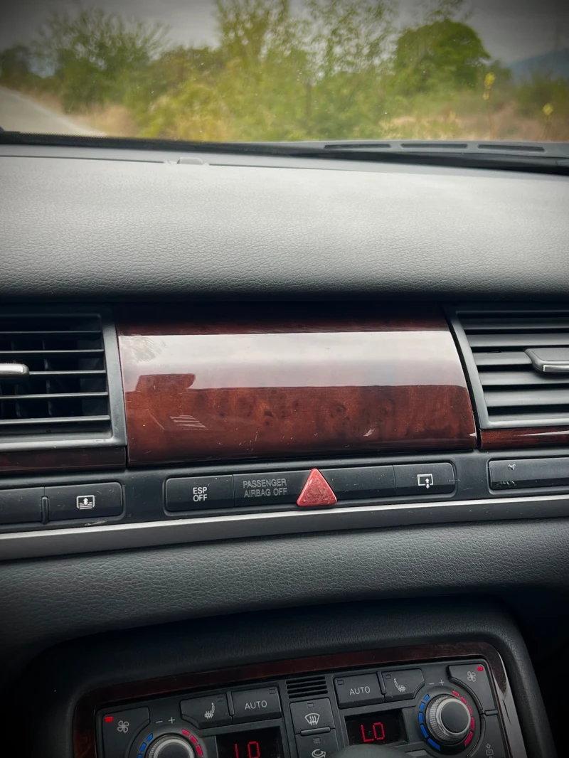 Audi A8, снимка 12 - Автомобили и джипове - 52448344