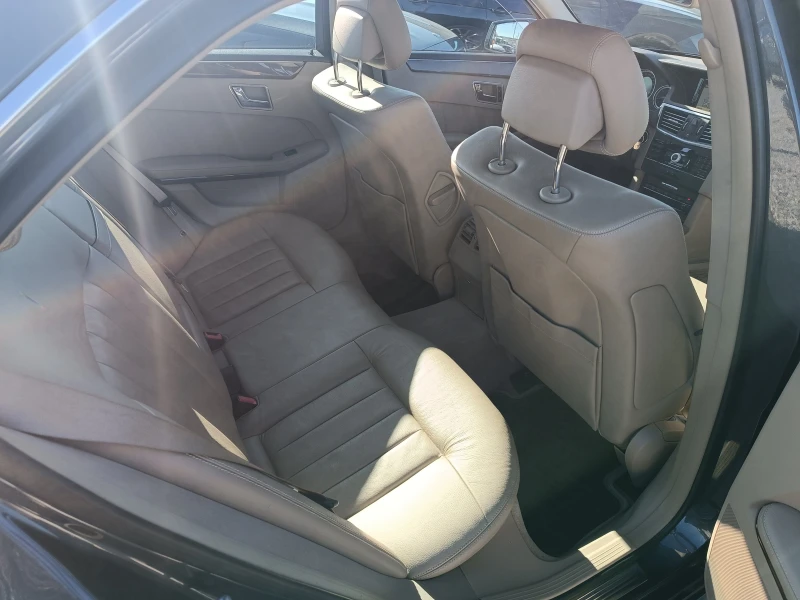 Mercedes-Benz E 350 350 CDI 4Matic, снимка 7 - Автомобили и джипове - 52748660