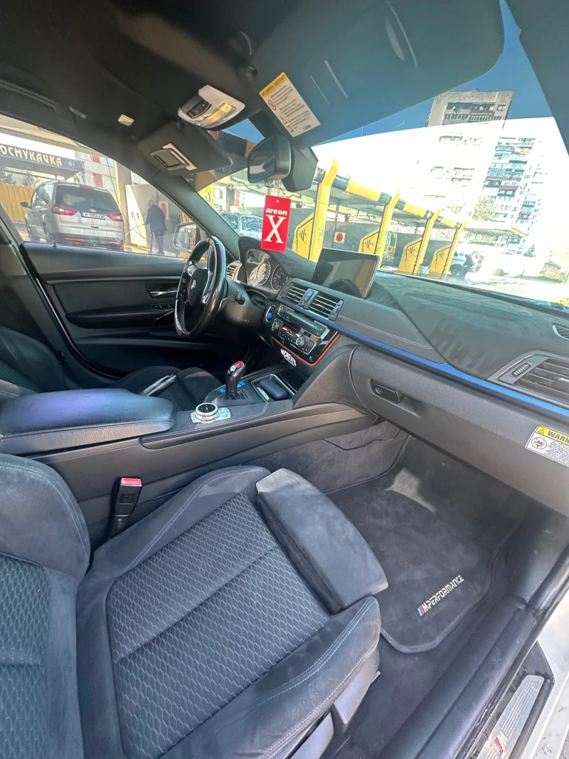 BMW 330 MPerformance! Задно! zf8hp! УНИКАТ!, снимка 11 - Автомобили и джипове - 52787235