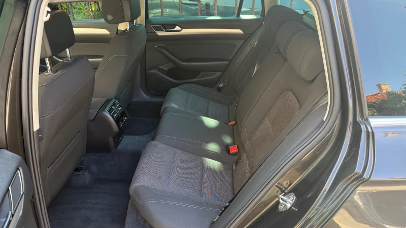 VW Passat VW Passat DSG* 2.0TDI* МАСАЖ, снимка 5 - Автомобили и джипове - 53510949