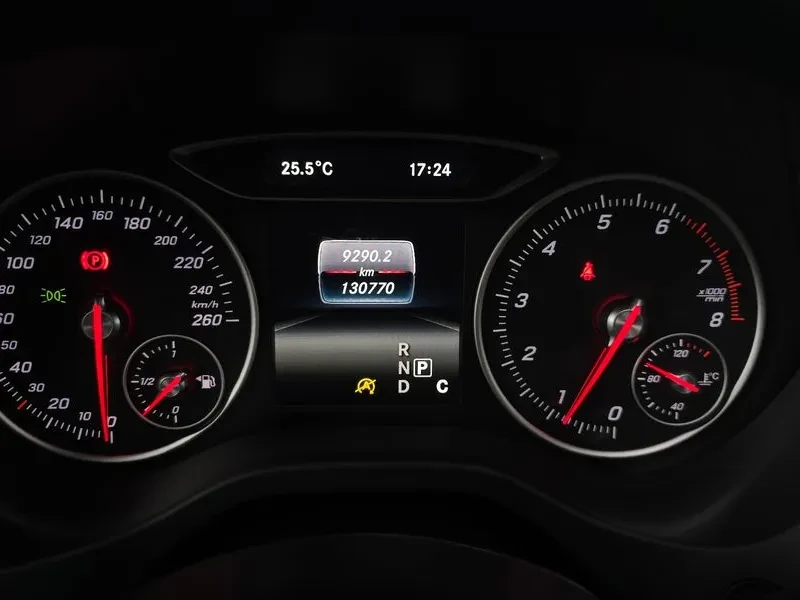 Mercedes-Benz A 200, снимка 8 - Автомобили и джипове - 55091055