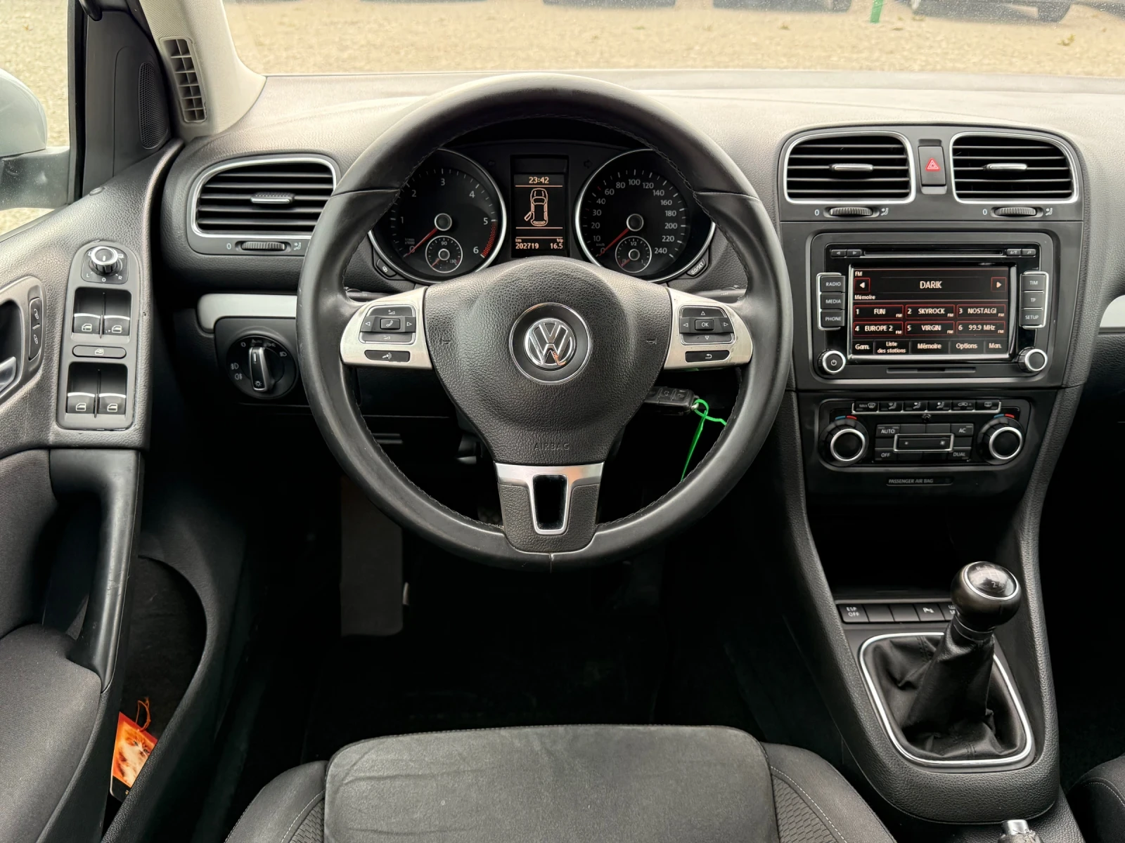 VW Golf 2.0tdi High-Line  | Mobile.bg — изображение 11