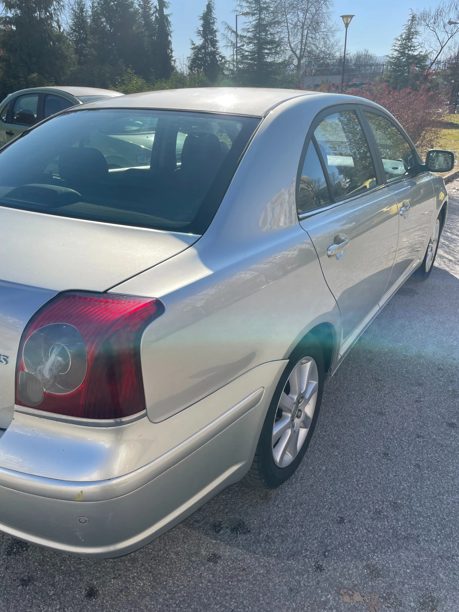 Toyota Avensis  - изображение 5