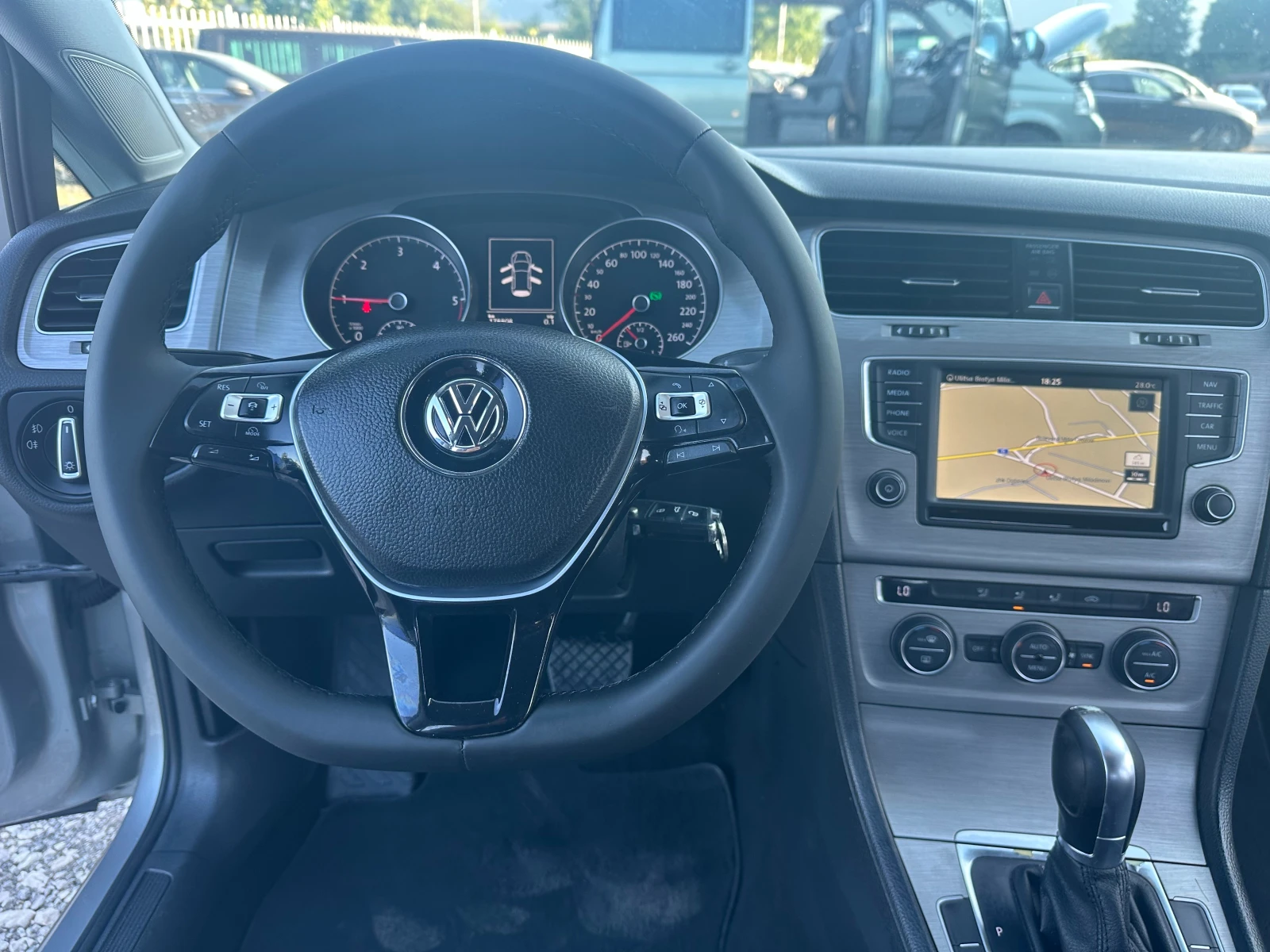 VW Golf 1.6TDI 110kc AUTOMAT  EVRO6 | Mobile.bg   13