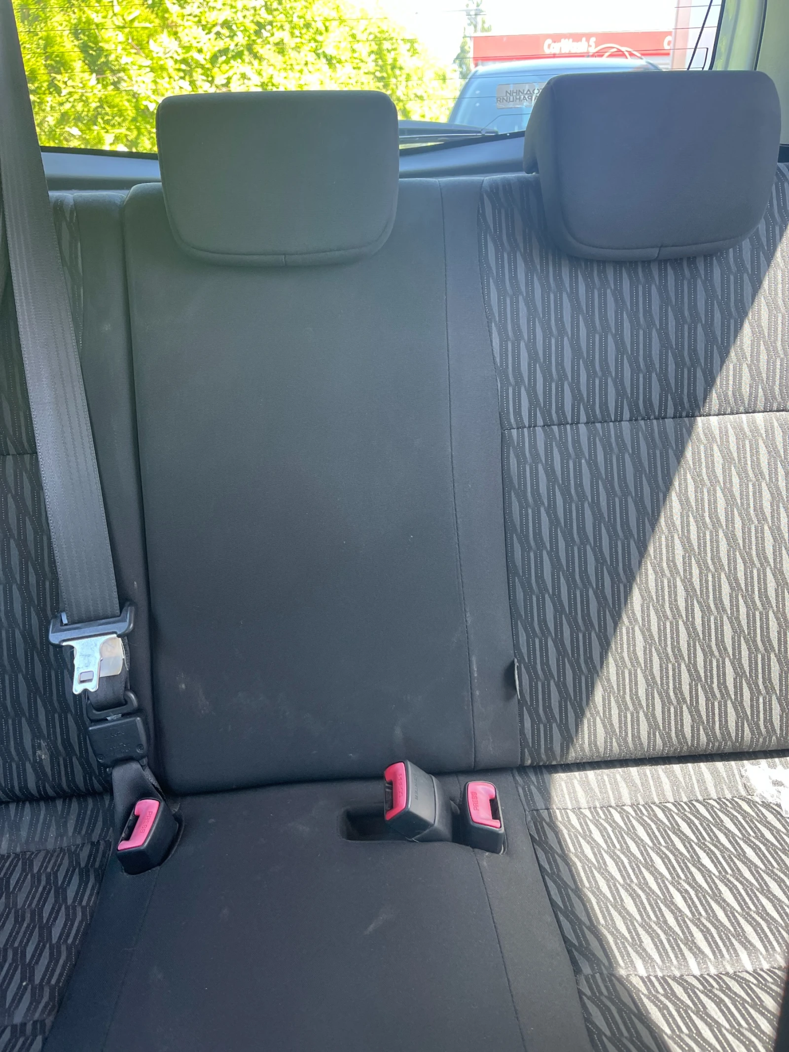 Toyota Yaris  - изображение 9